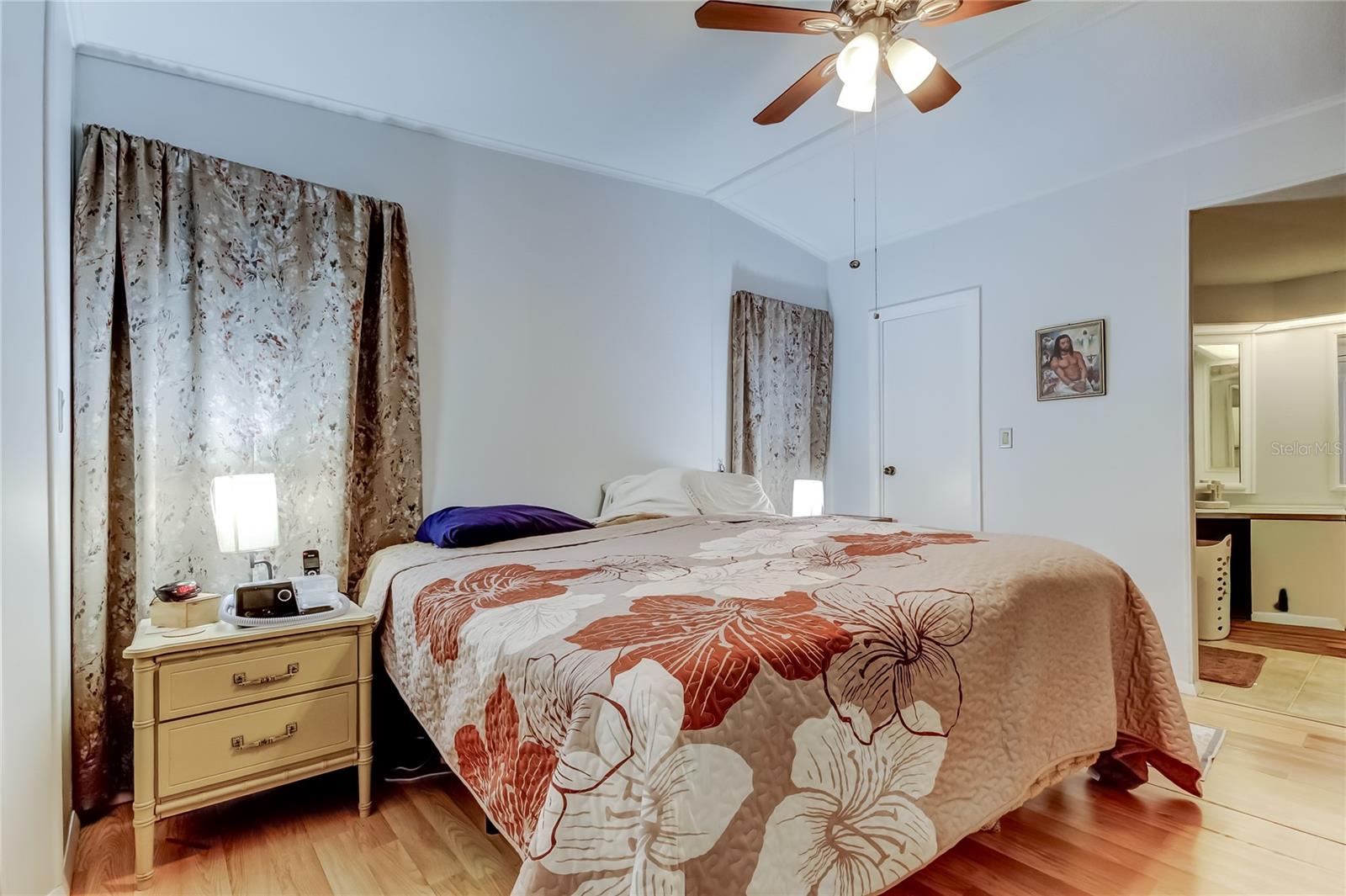 HAMPTON COURT UNREC - Residential