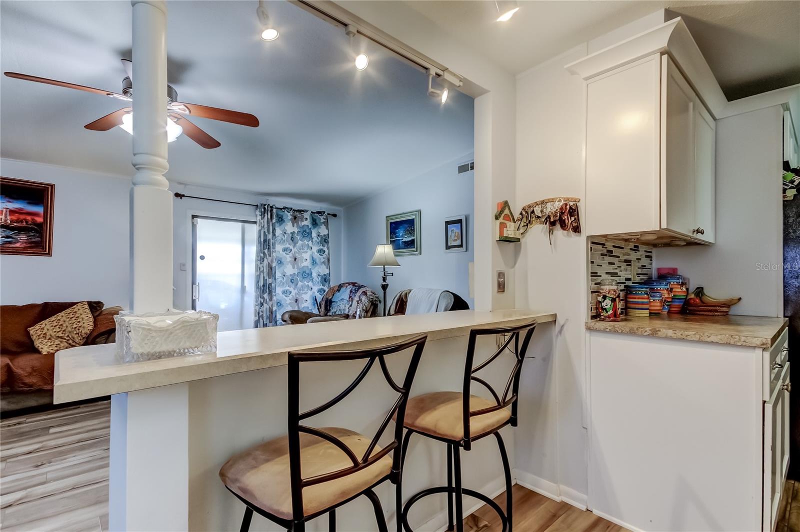 HAMPTON COURT UNREC - Residential