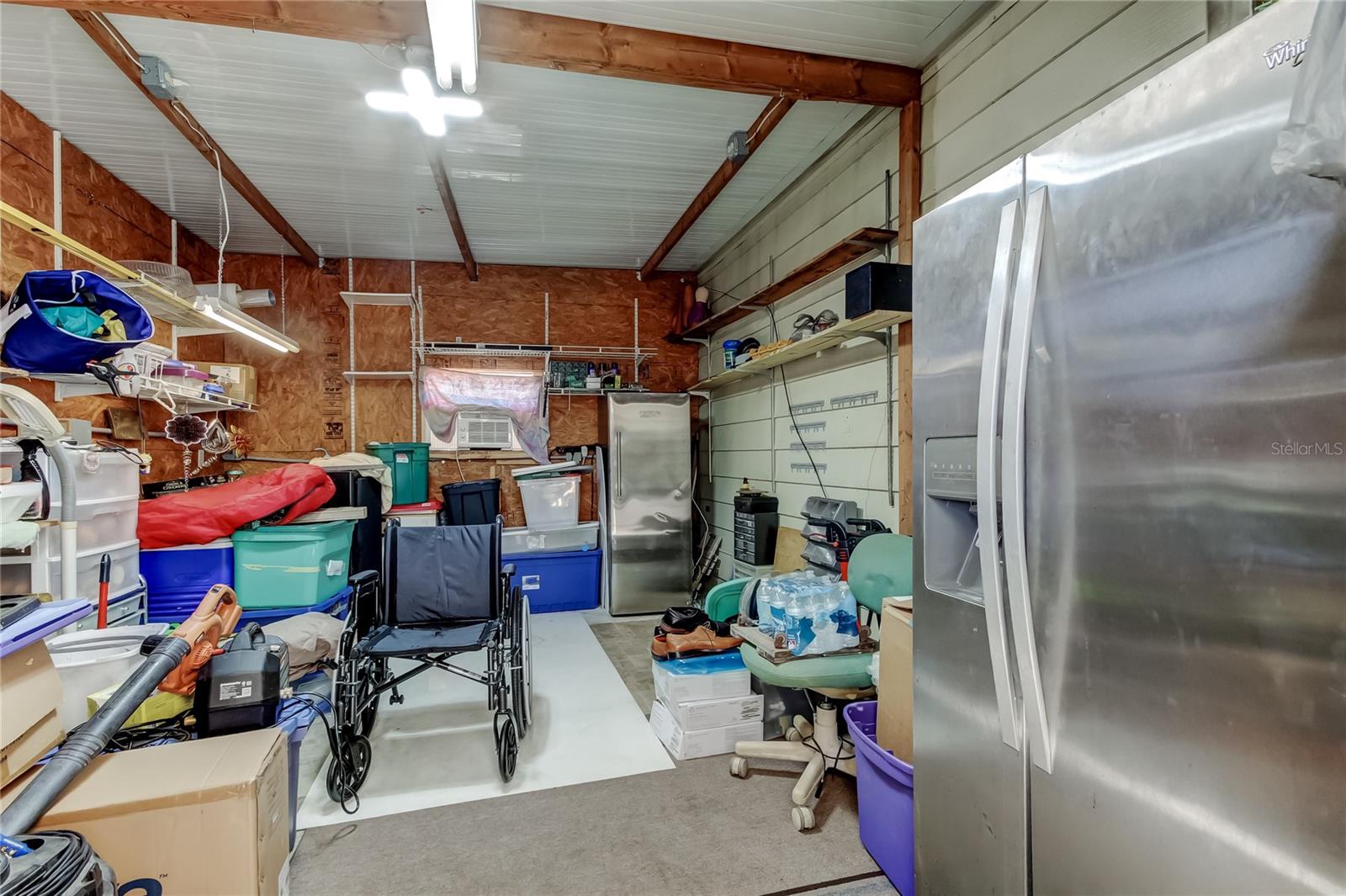 HAMPTON COURT UNREC - Residential