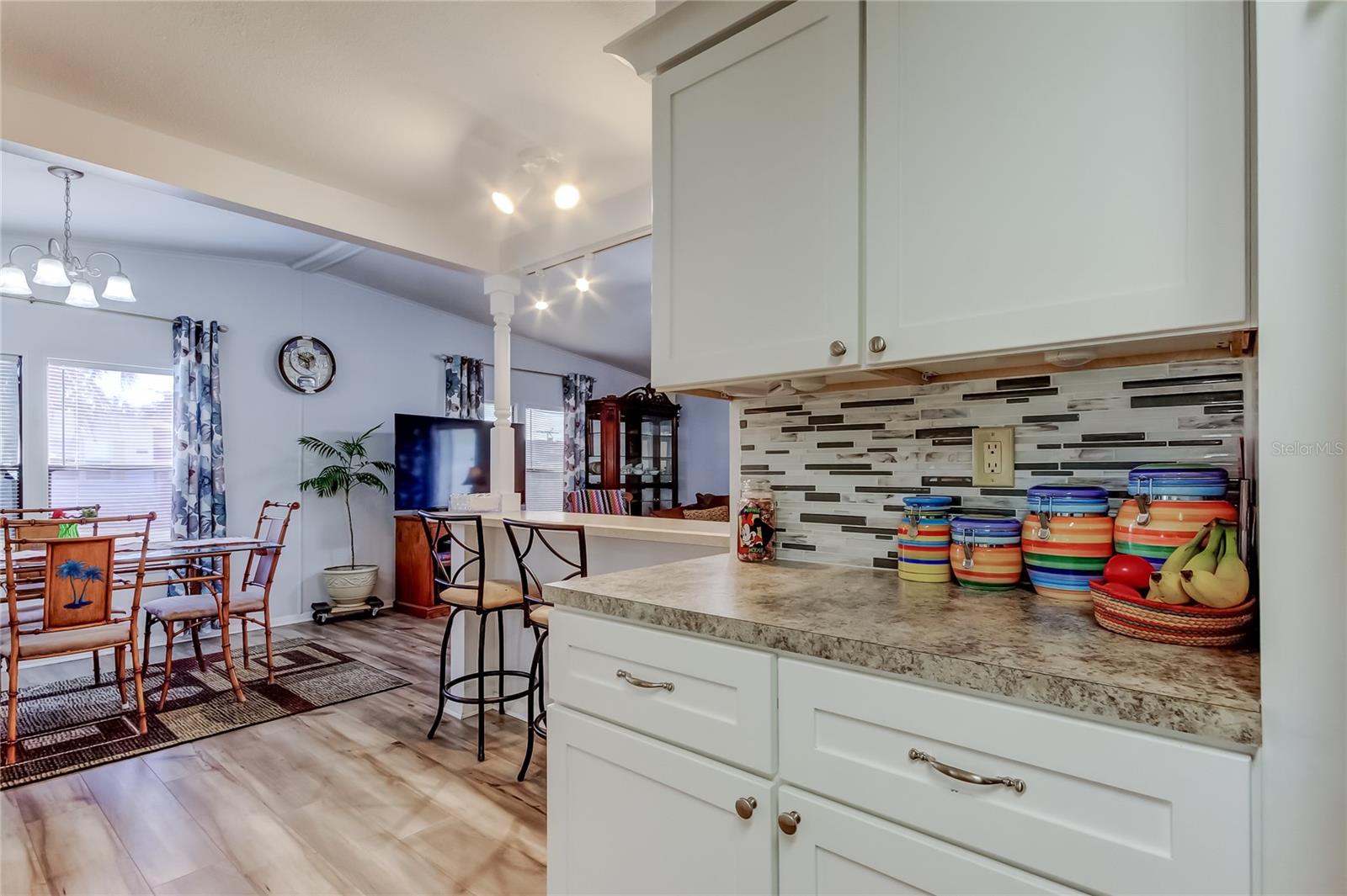 HAMPTON COURT UNREC - Residential