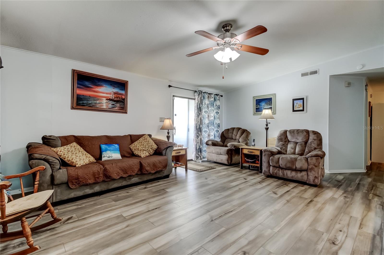 HAMPTON COURT UNREC - Residential