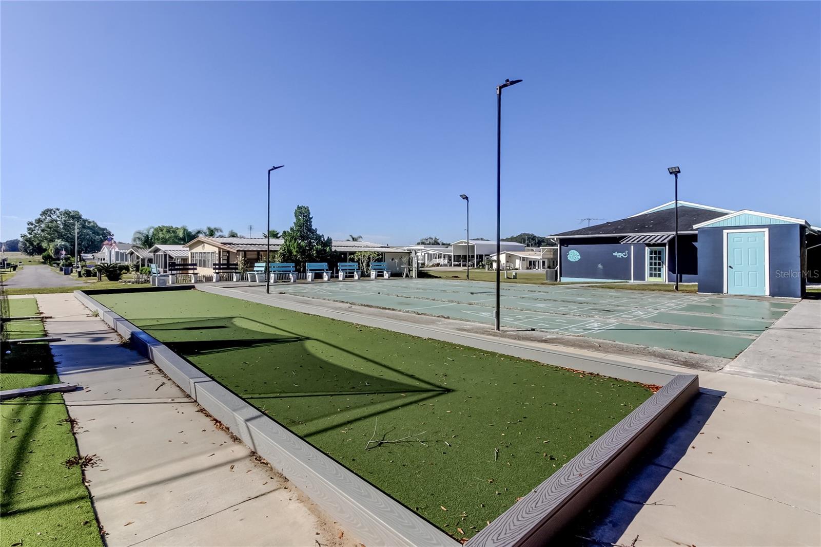 HAMPTON COURT UNREC - Residential