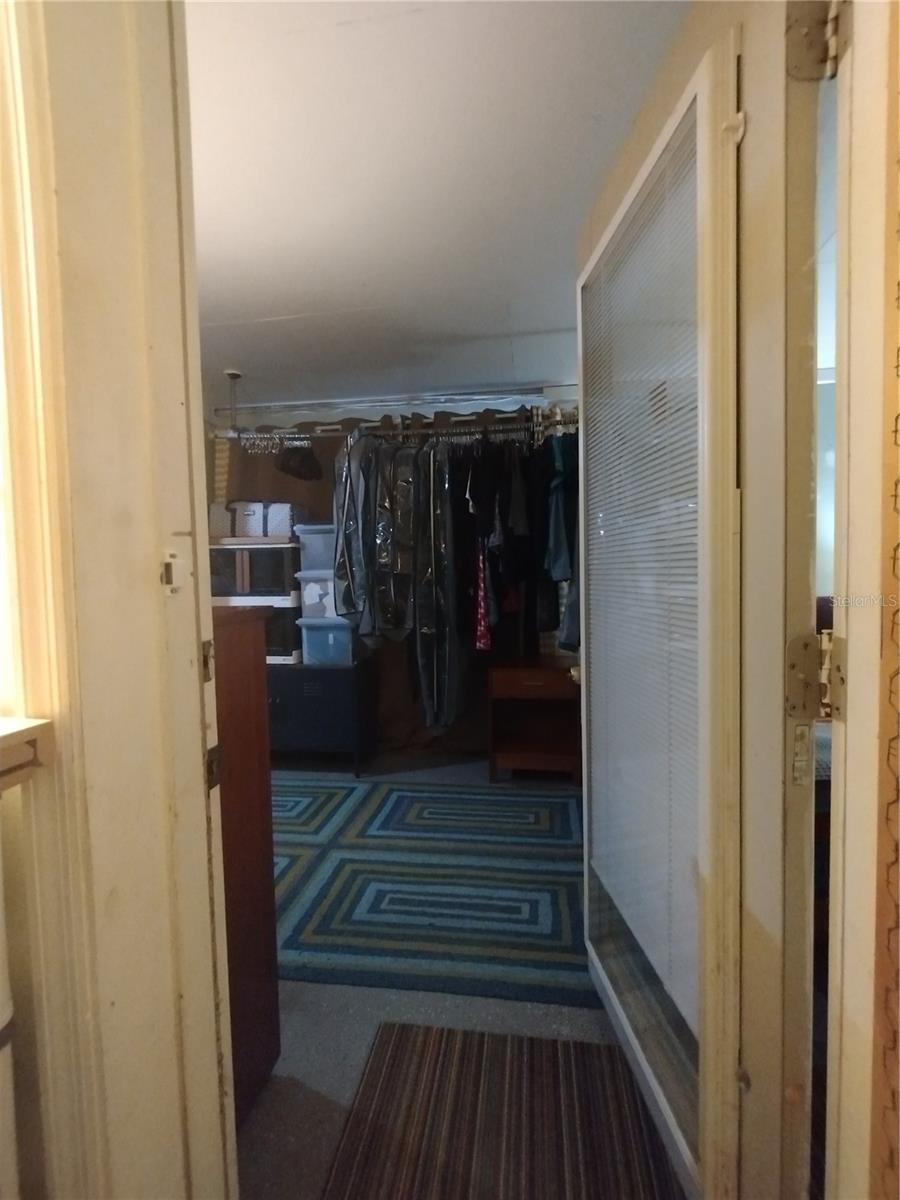 EASTWOOD - Residential