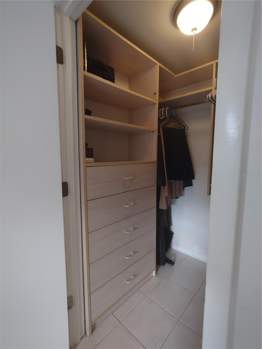 EASTWOOD - Residential