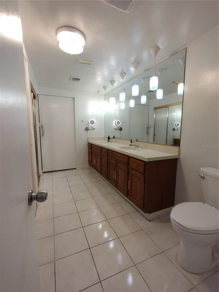 EASTWOOD - Residential