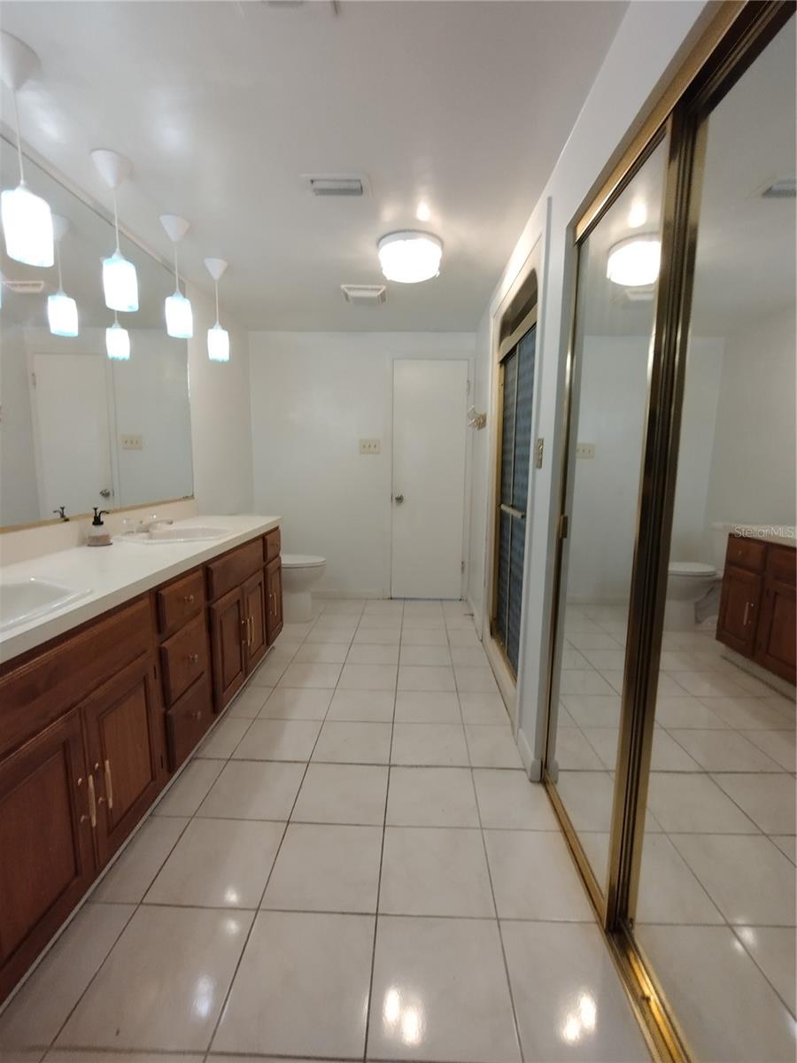 EASTWOOD - Residential