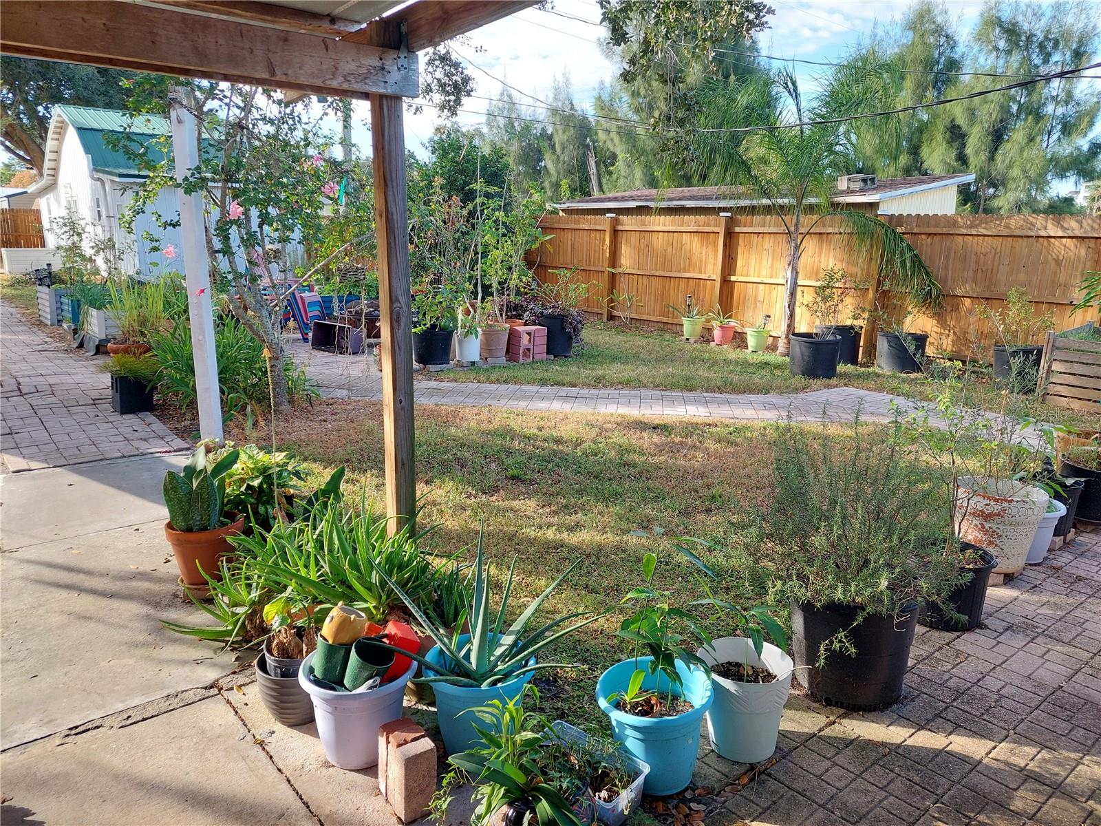 EASTWOOD - Residential