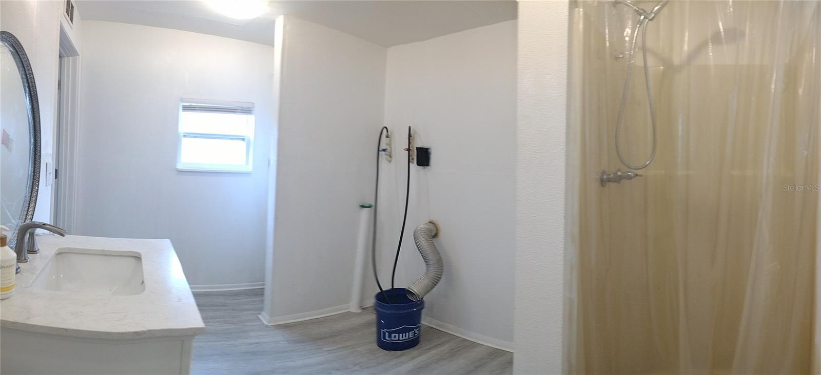 EASTWOOD - Residential