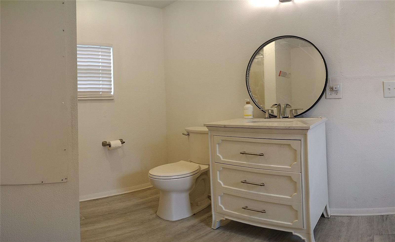 EASTWOOD - Residential