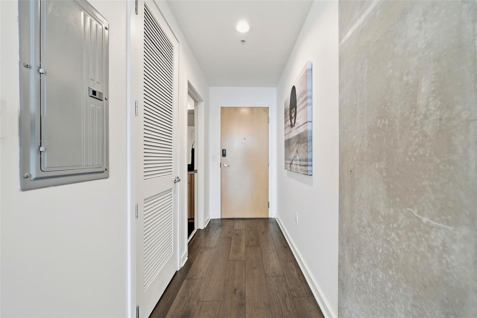 SKYPOINT A CONDO - Residential