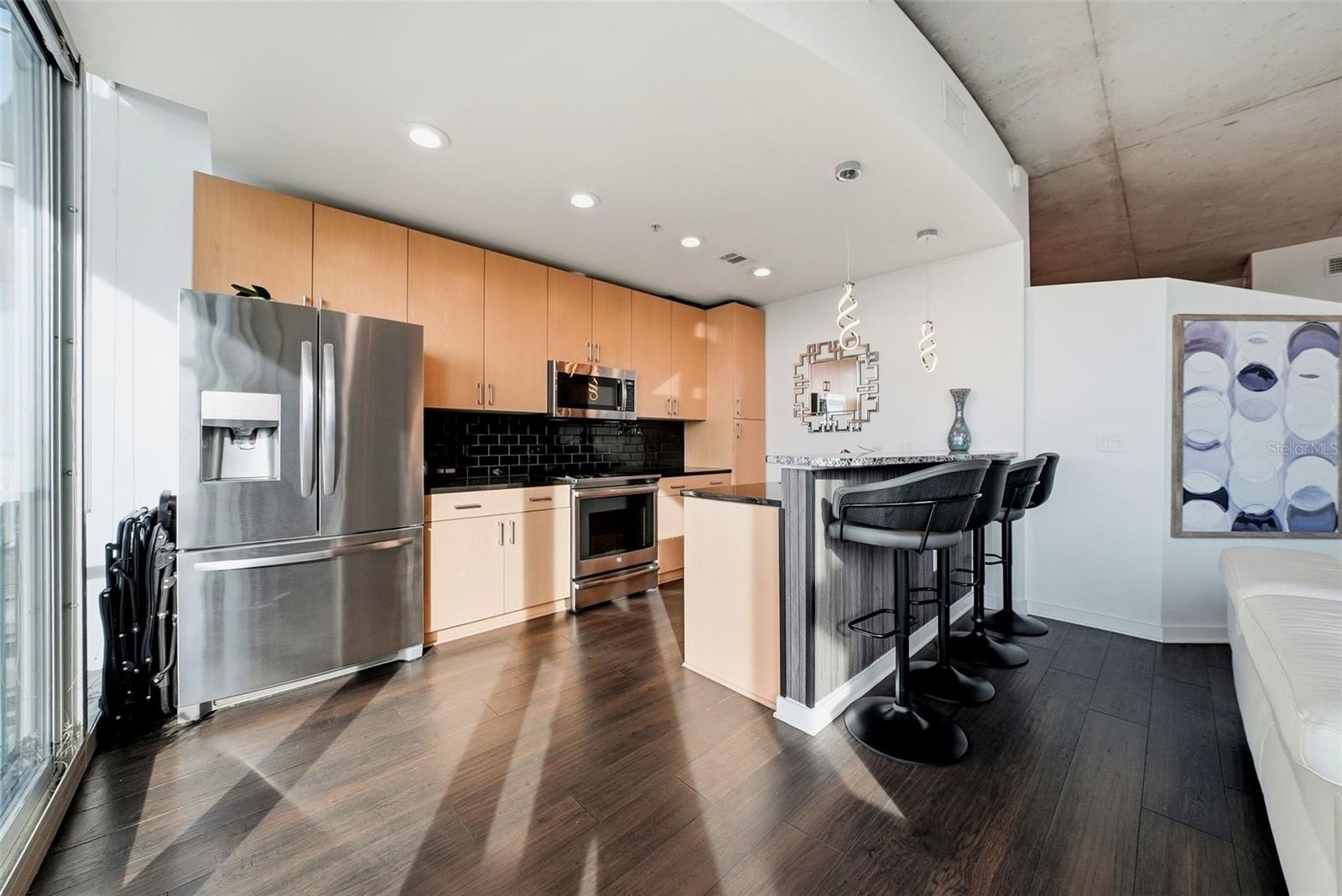 SKYPOINT A CONDO - Residential