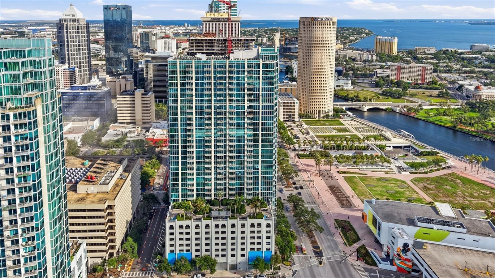 SKYPOINT A CONDO - Residential