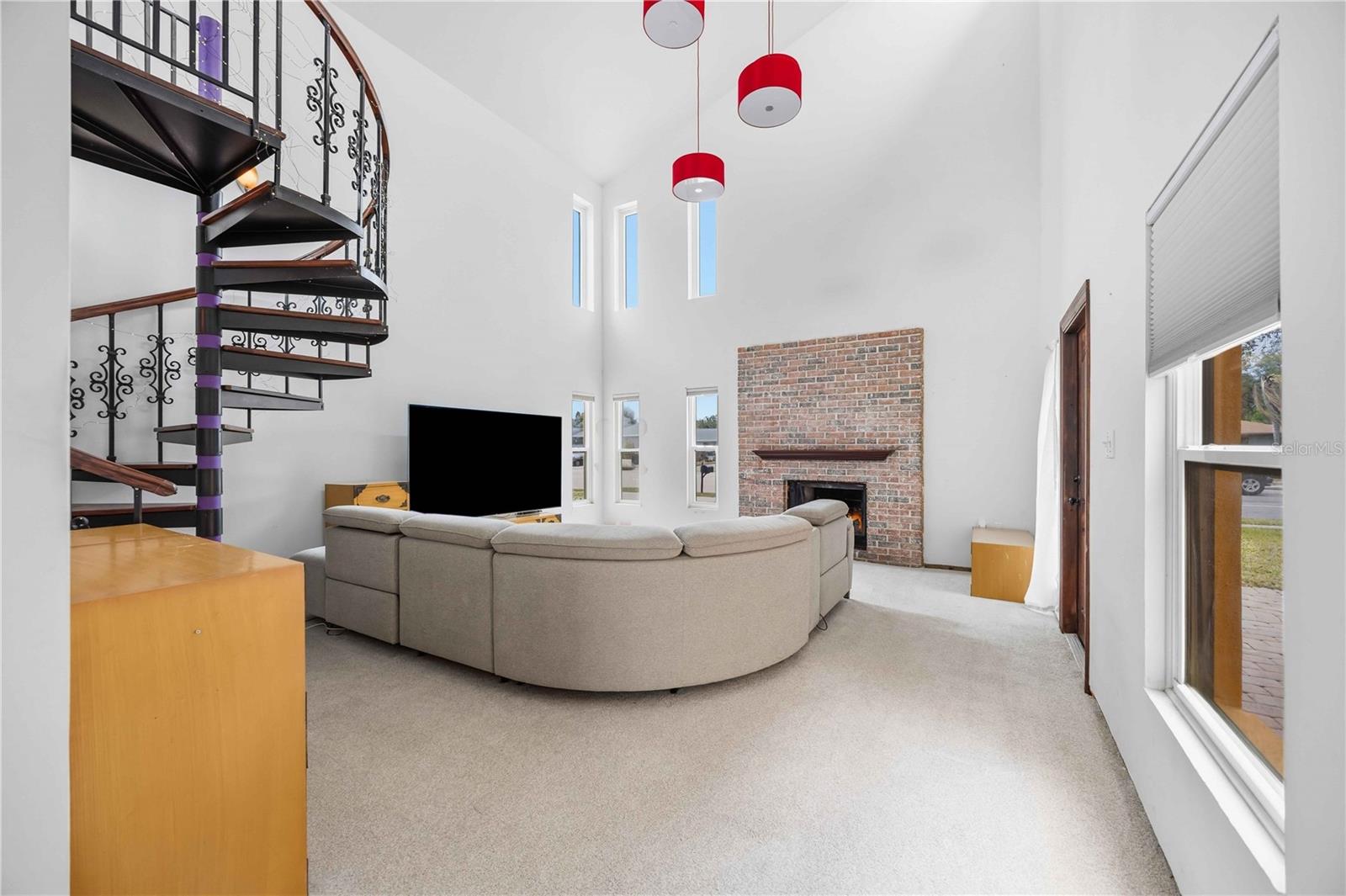 LAKE SARASOTA - Residential