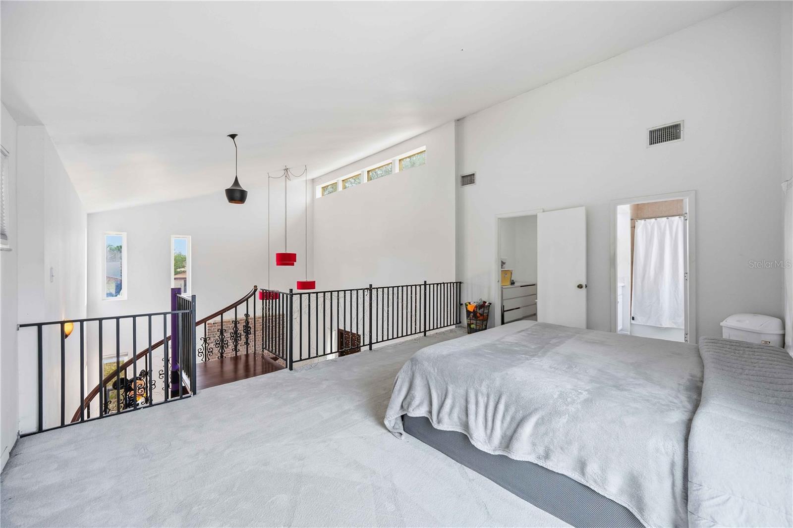 LAKE SARASOTA - Residential