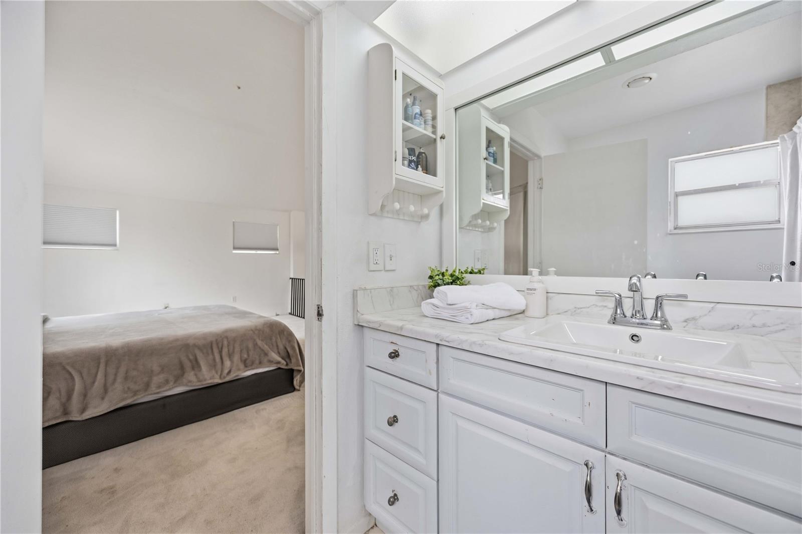 LAKE SARASOTA - Residential