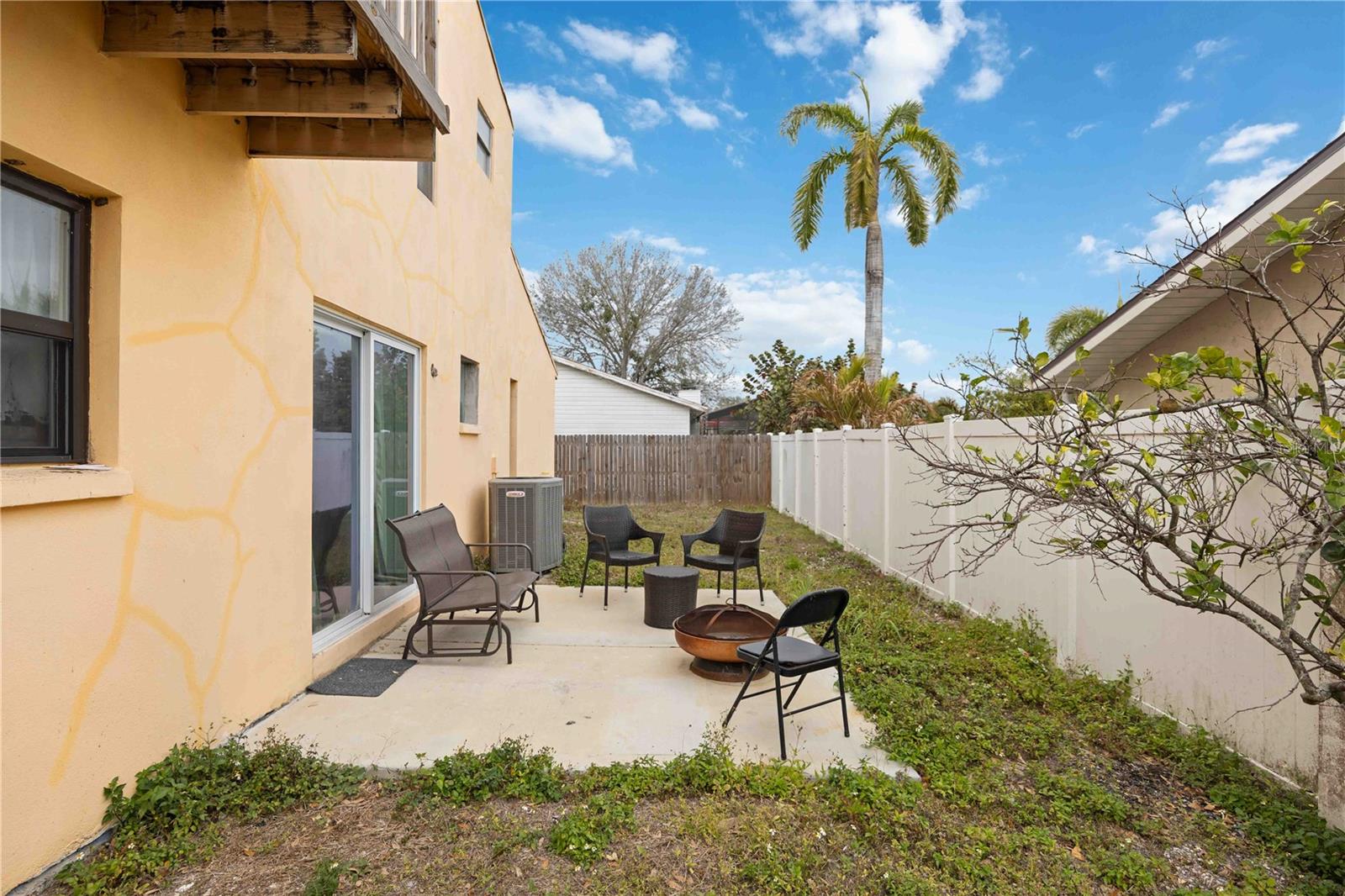 LAKE SARASOTA - Residential