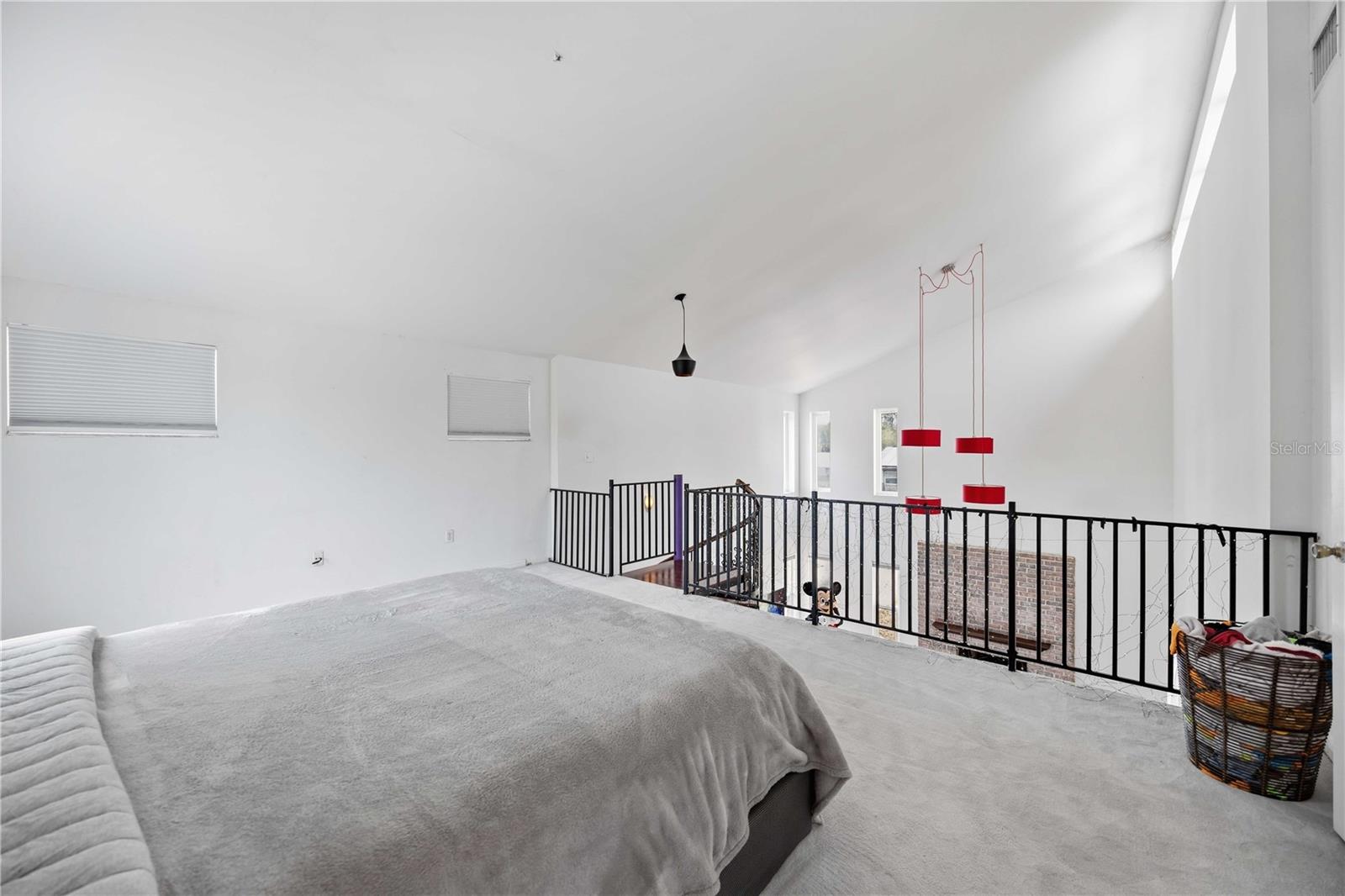 LAKE SARASOTA - Residential