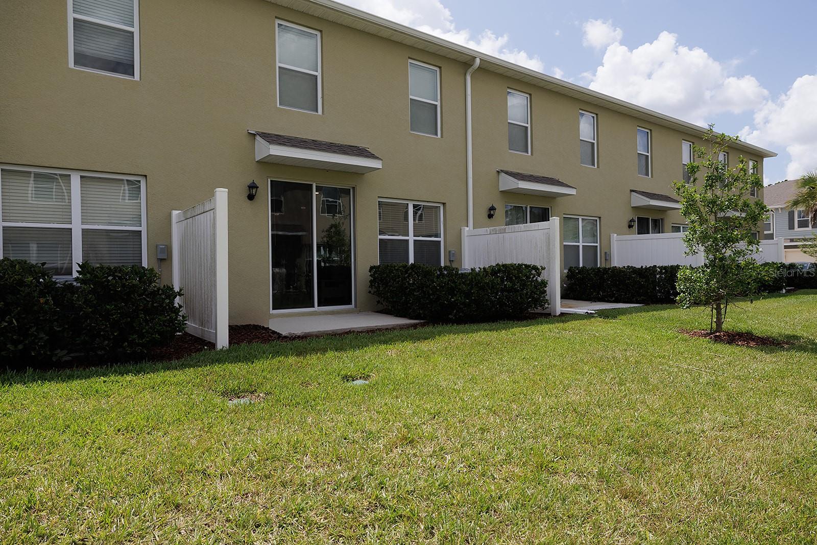 BELLA OAKS - Residential