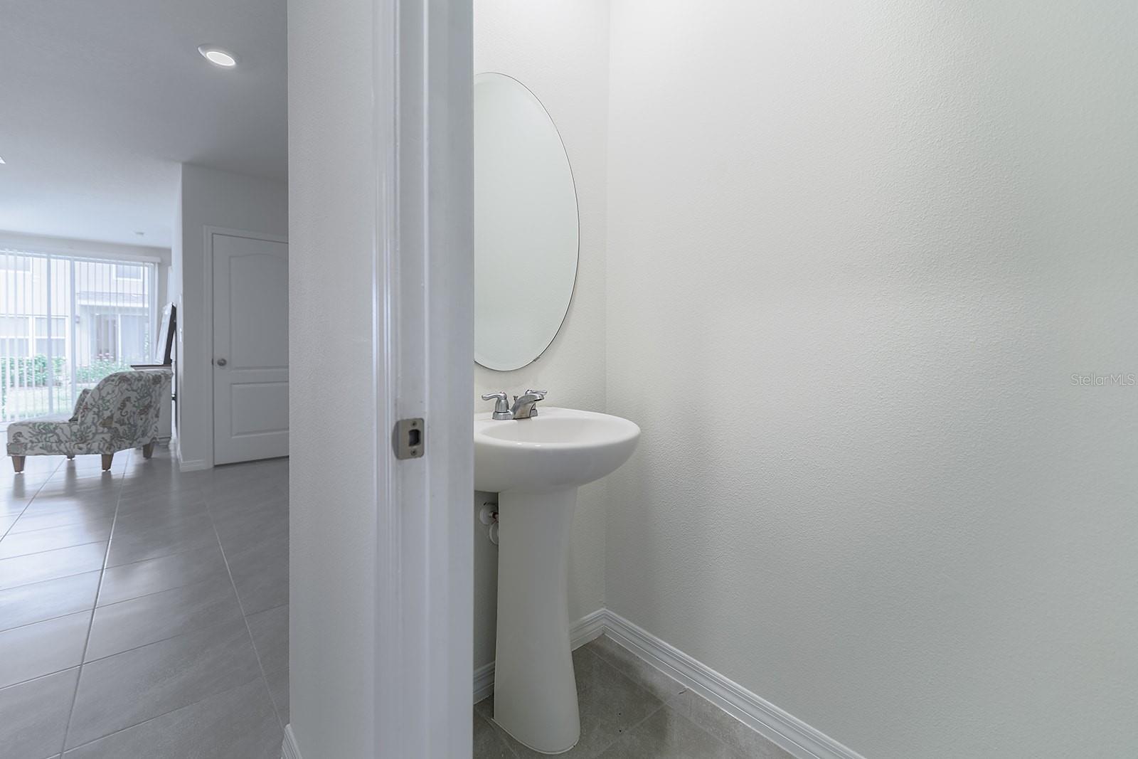 BELLA OAKS - Residential