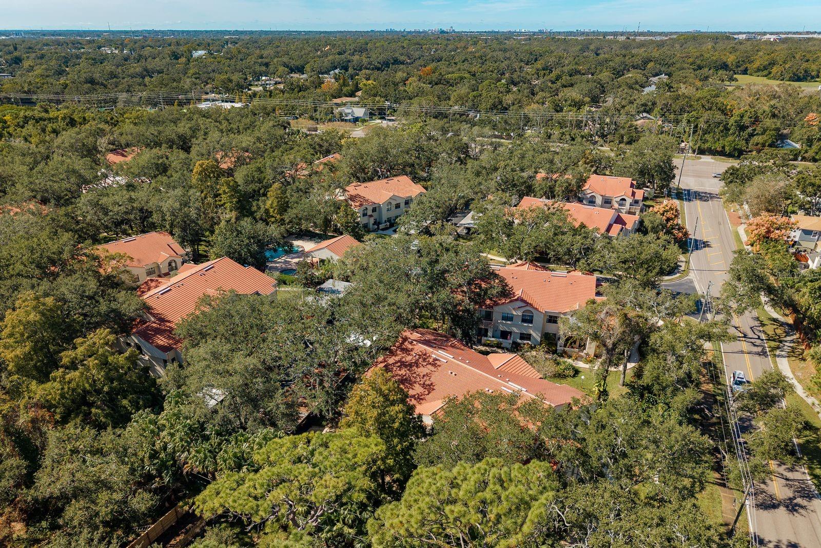 LOS PRADOS CONDO - Residential