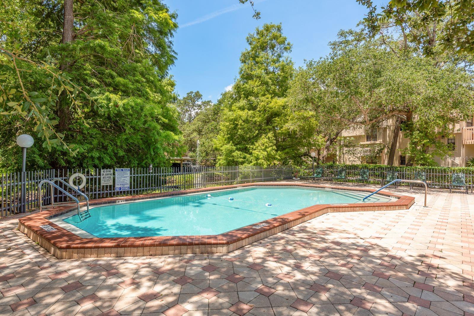 LOS PRADOS CONDO - Residential