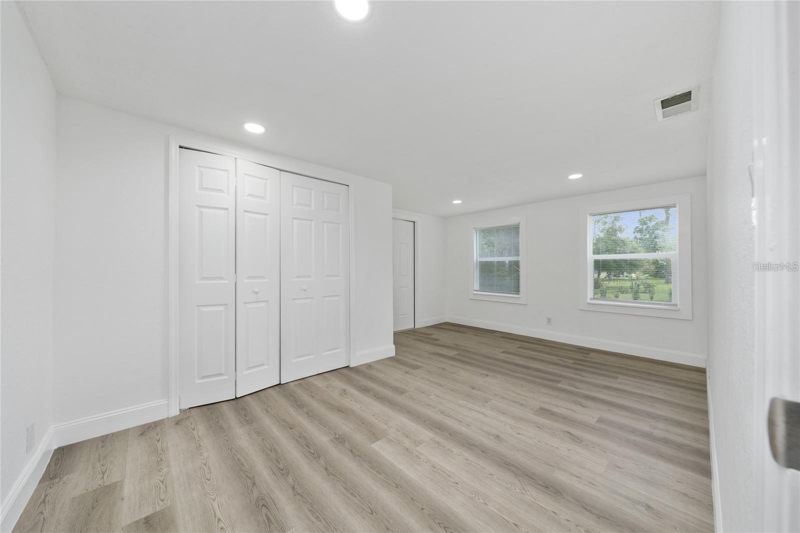 WINTER GARDEN SHORES REP - Residential