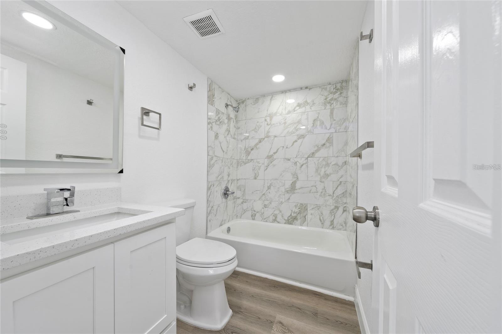 WINTER GARDEN SHORES REP - Residential