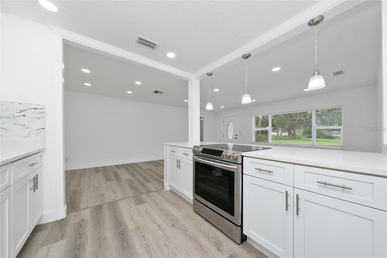 WINTER GARDEN SHORES REP - Residential