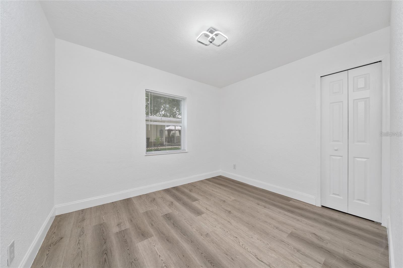 WINTER GARDEN SHORES REP - Residential