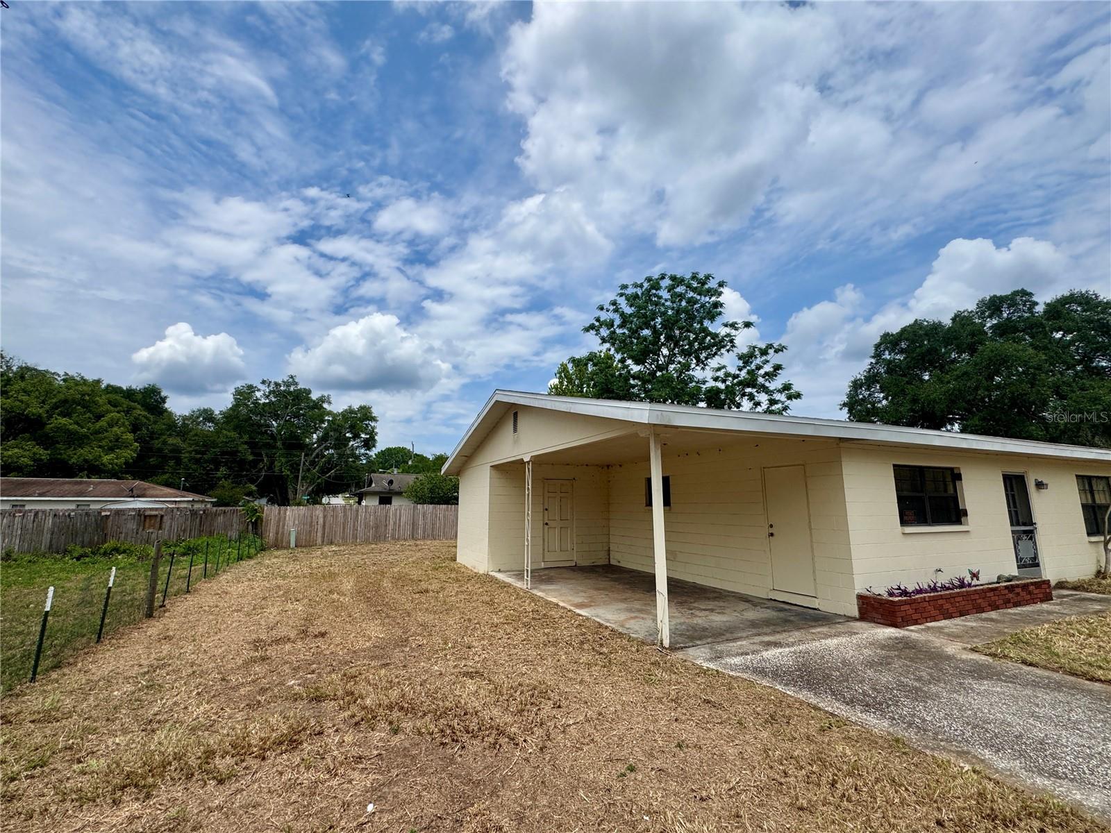 HILL N DALE - Residential