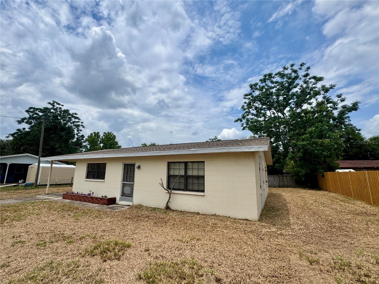 HILL N DALE - Residential