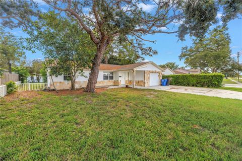 Photo of 518 62nd Avenue NE, St Petersburg, FL 33702 (MLS # TB8379896) Photo of 518 62nd Avenue NE, St Petersburg, FL 33702 (MLS # TB8379896)