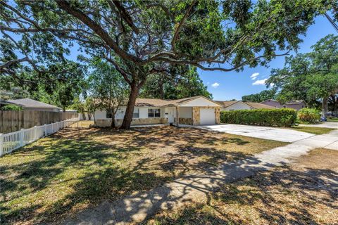 518 62ND AVENUE NE ST PETERSBURG FL 33702