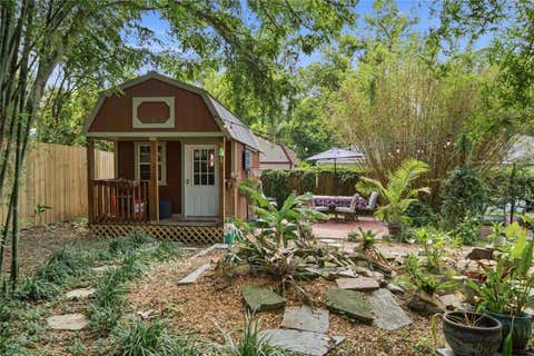Tiny photo for 512 SE 9th Street, Ocala, FL 34471 (MLS # OM728812)