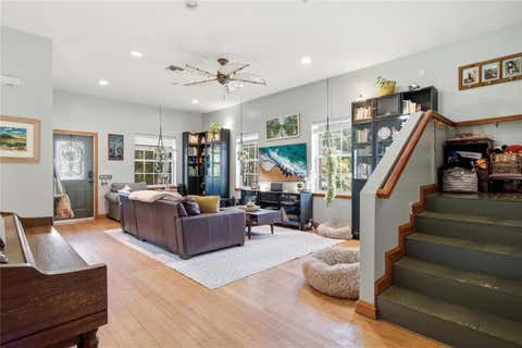 Tiny photo for 512 SE 9th Street, Ocala, FL 34471 (MLS # OM728812)