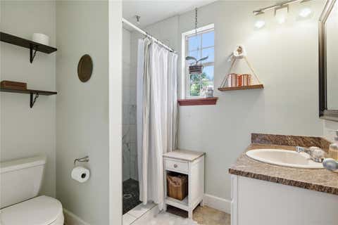 Tiny photo for 512 SE 9th Street, Ocala, FL 34471 (MLS # OM728812)