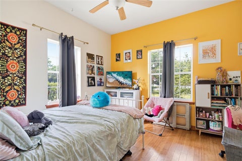 Tiny photo for 512 SE 9th Street, Ocala, FL 34471 (MLS # OM728812)