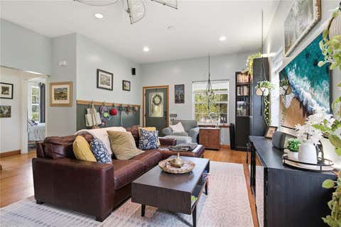 Tiny photo for 512 SE 9th Street, Ocala, FL 34471 (MLS # OM728812)