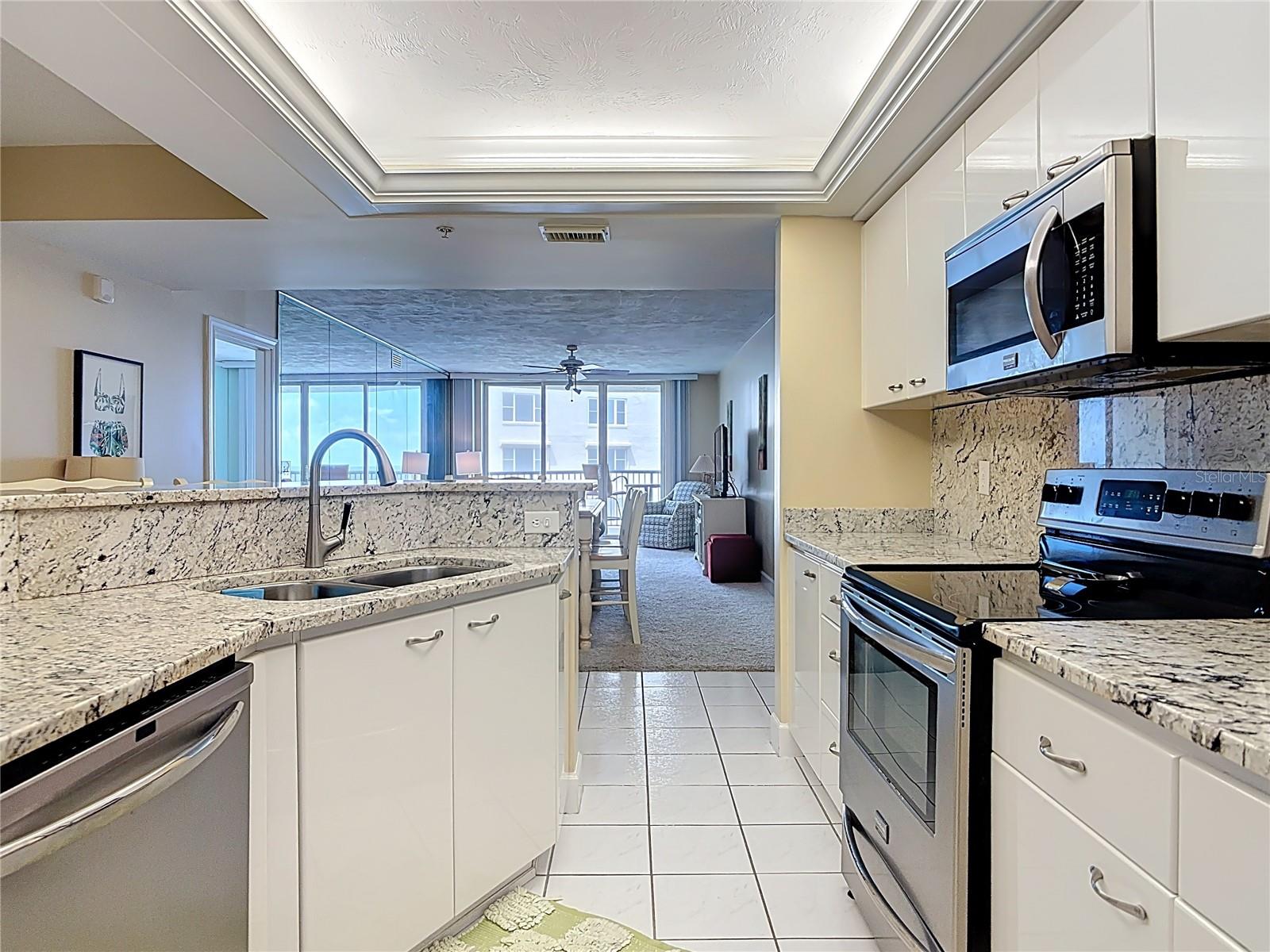 TOWERS AT PONCE INLET TOWER 01 CONDO - Residential