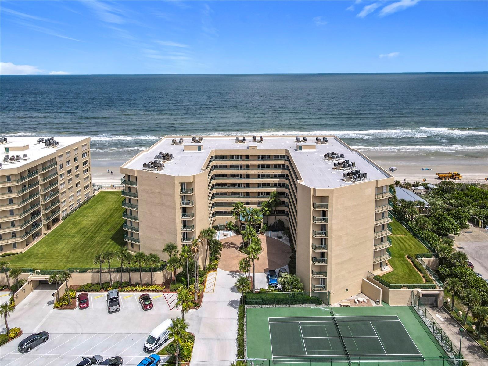 TOWERS AT PONCE INLET TOWER 01 CONDO - Residential
