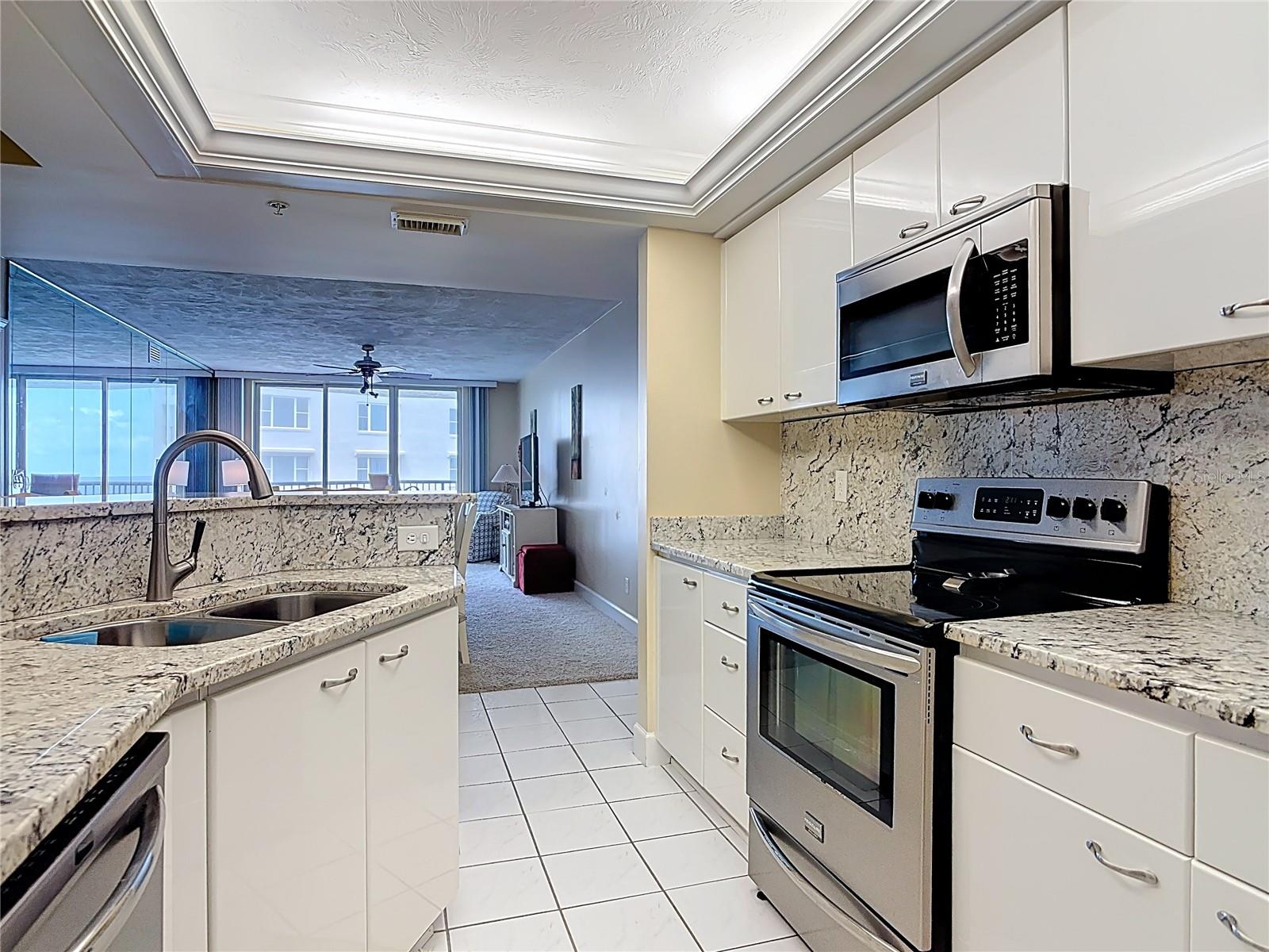 TOWERS AT PONCE INLET TOWER 01 CONDO - Residential
