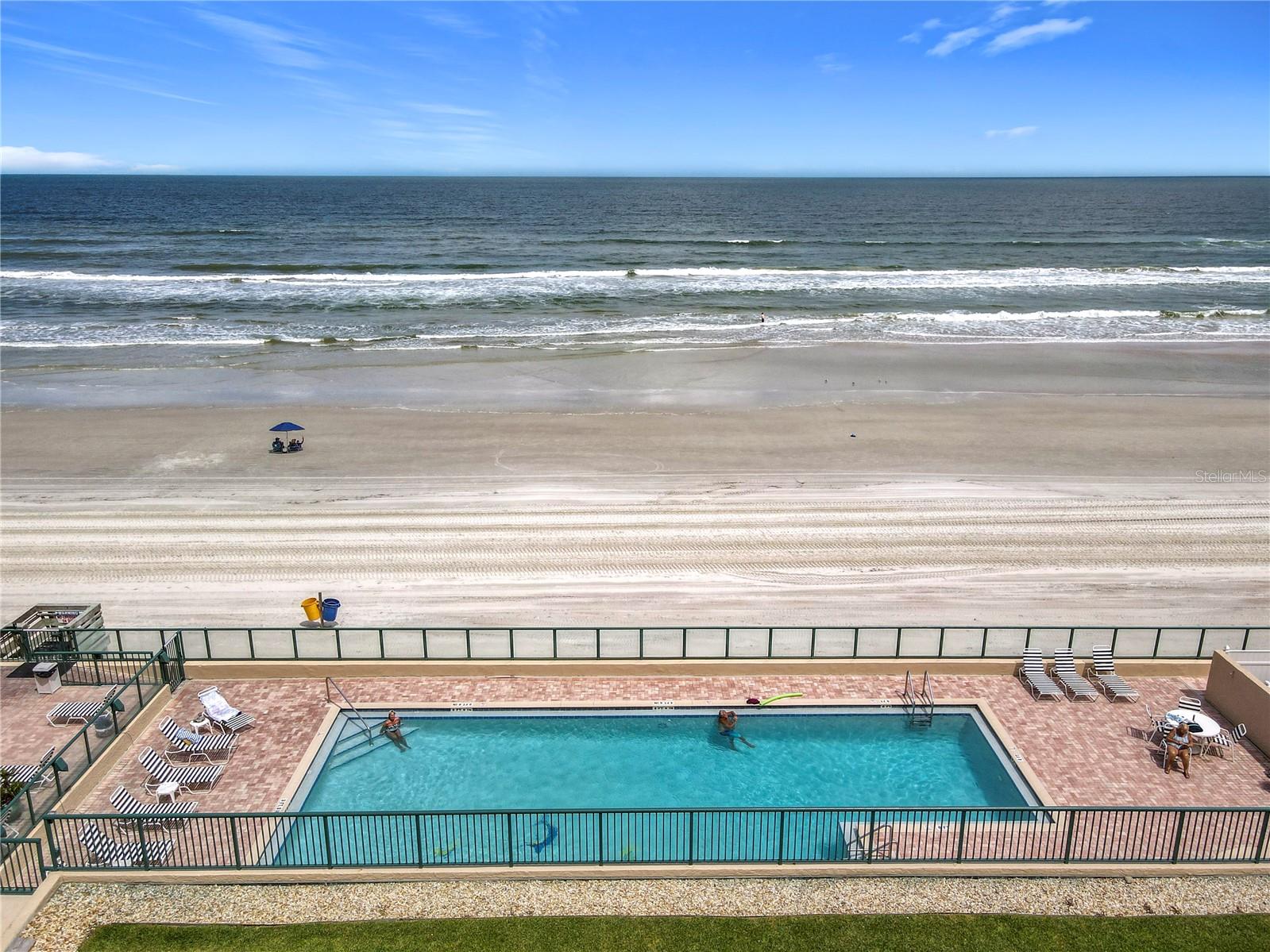 TOWERS AT PONCE INLET TOWER 01 CONDO - Residential