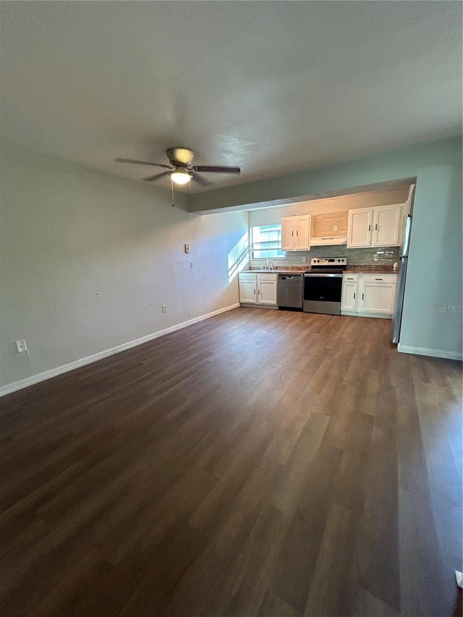 2811 SW ARCHER ROAD X203