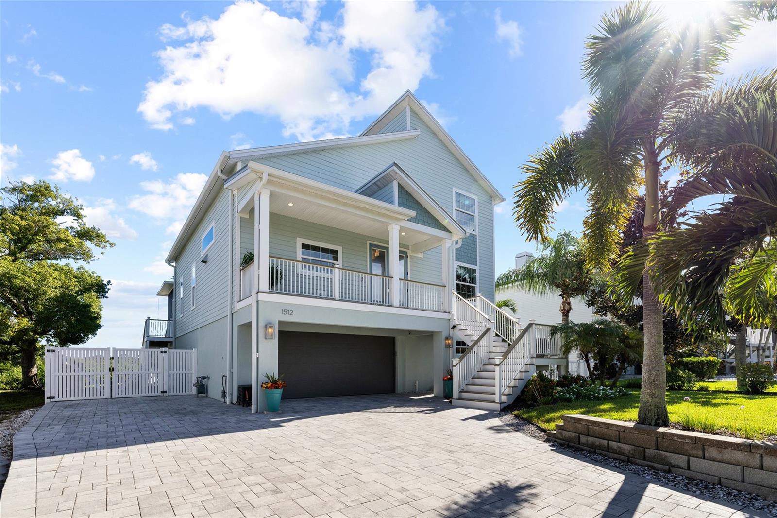 1512 RIVERSIDE DRIVE