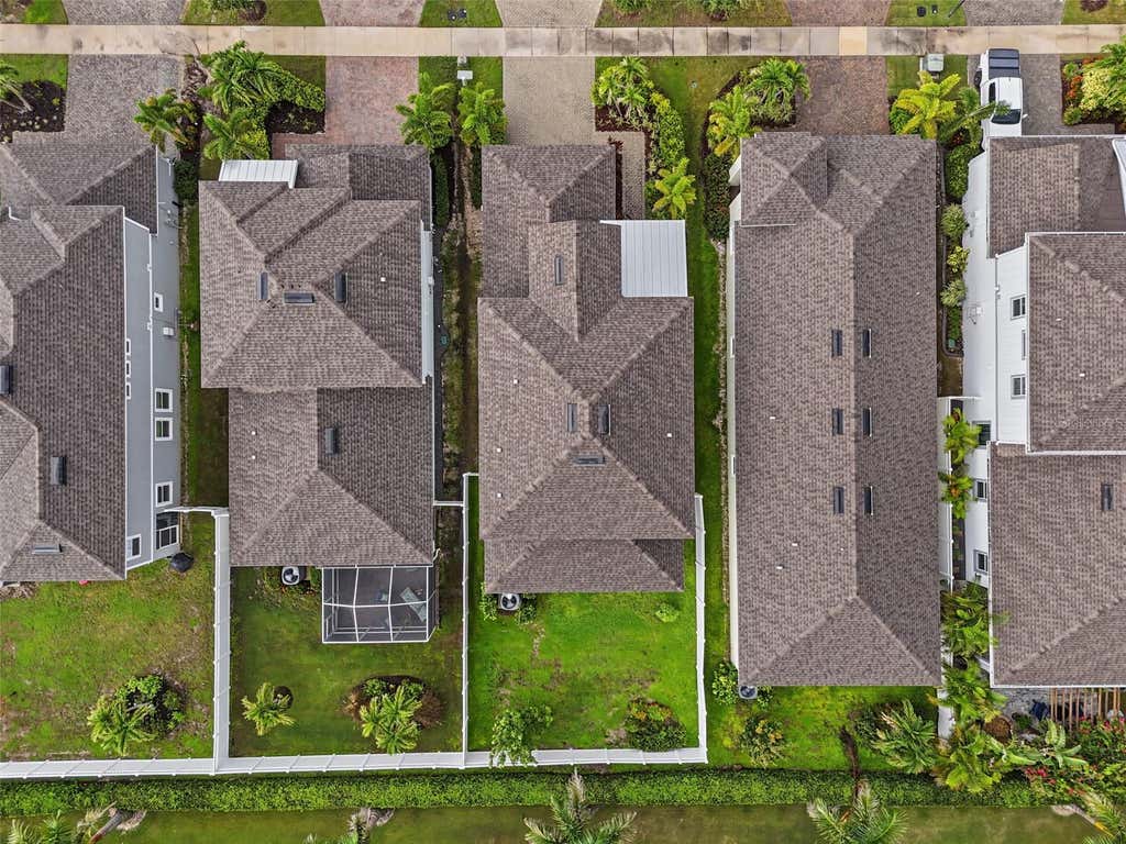 Photo of 319 Shore Crab Way, Apollo Beach, FL 33572 (MLS # TB8534622)