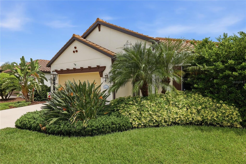 Photo of 1624 Still River Drive, Venice, FL 34293 (MLS # A4704919)