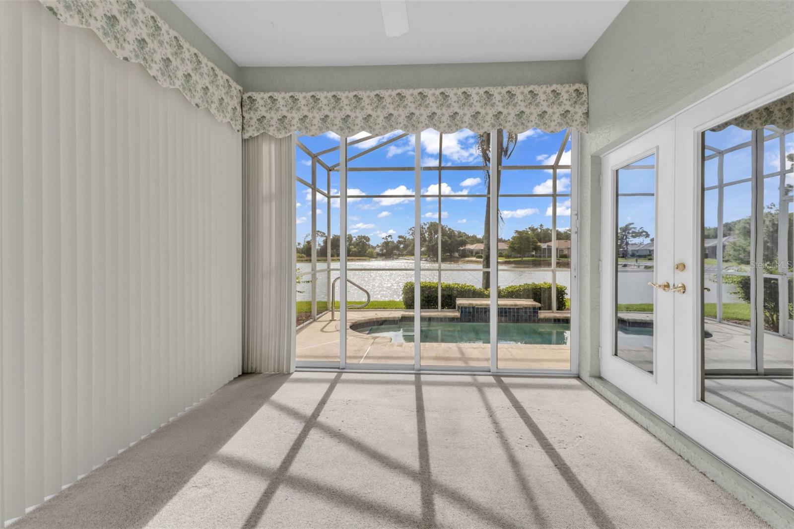 PATIOS 01 ST ANDREWS PARK AT PLANTATION - Residential