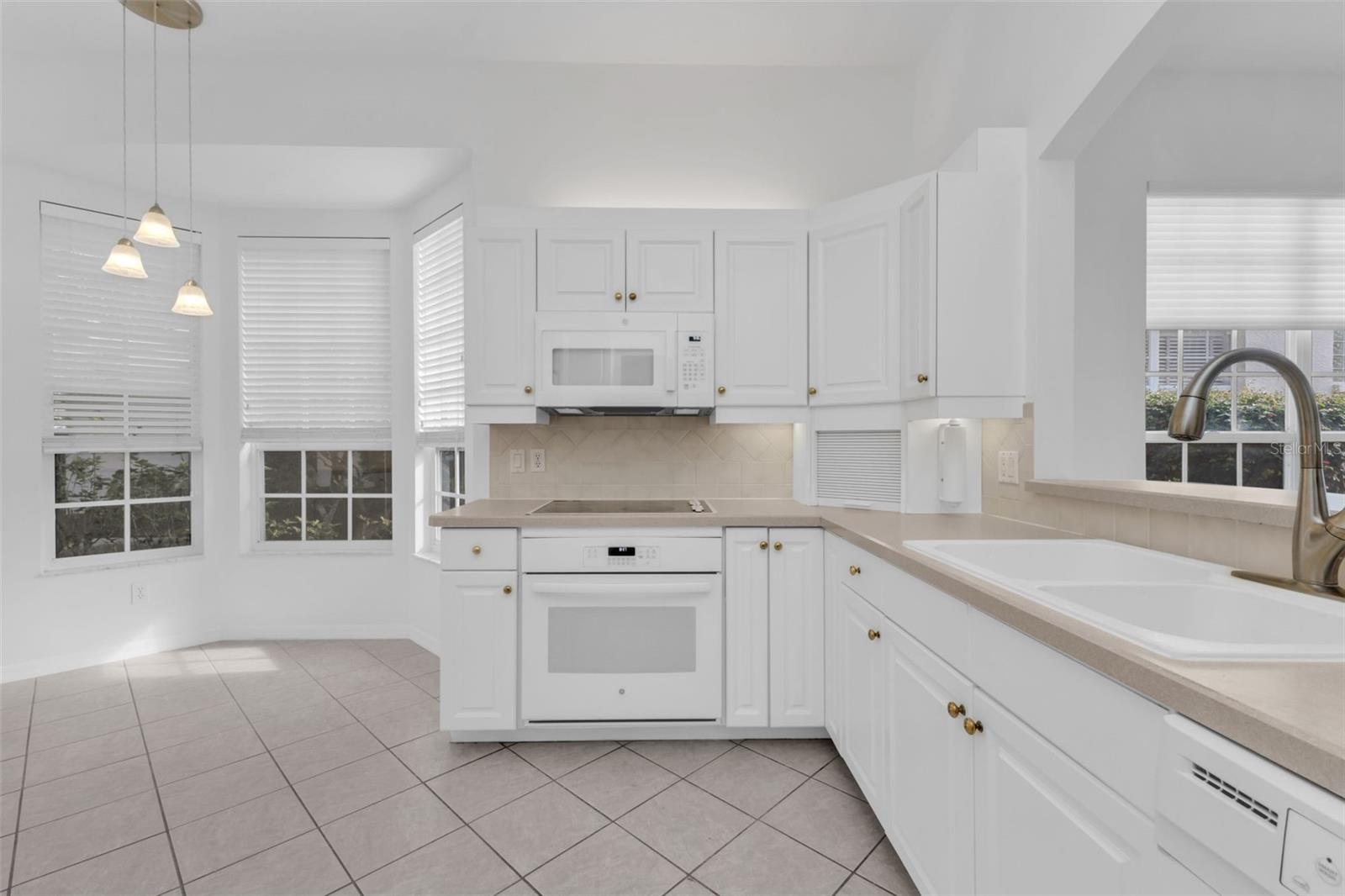 PATIOS 01 ST ANDREWS PARK AT PLANTATION - Residential