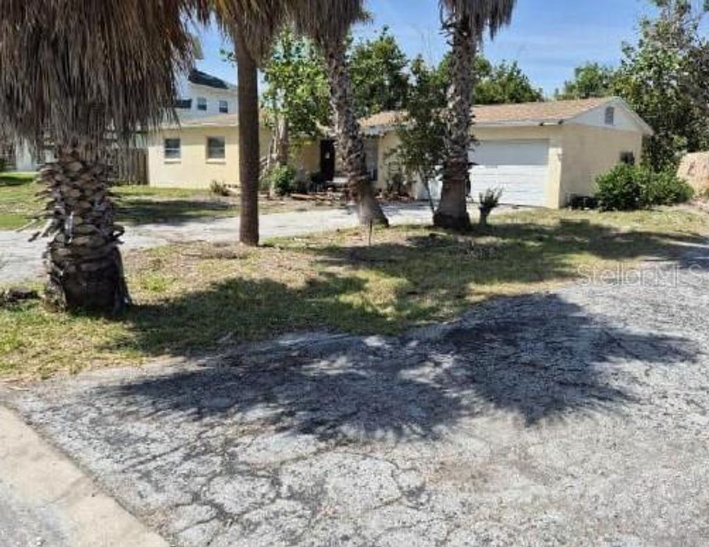 Photo of 6942 Grand Vista Way S, South Pasadena, FL 33707 (MLS # O6408393)