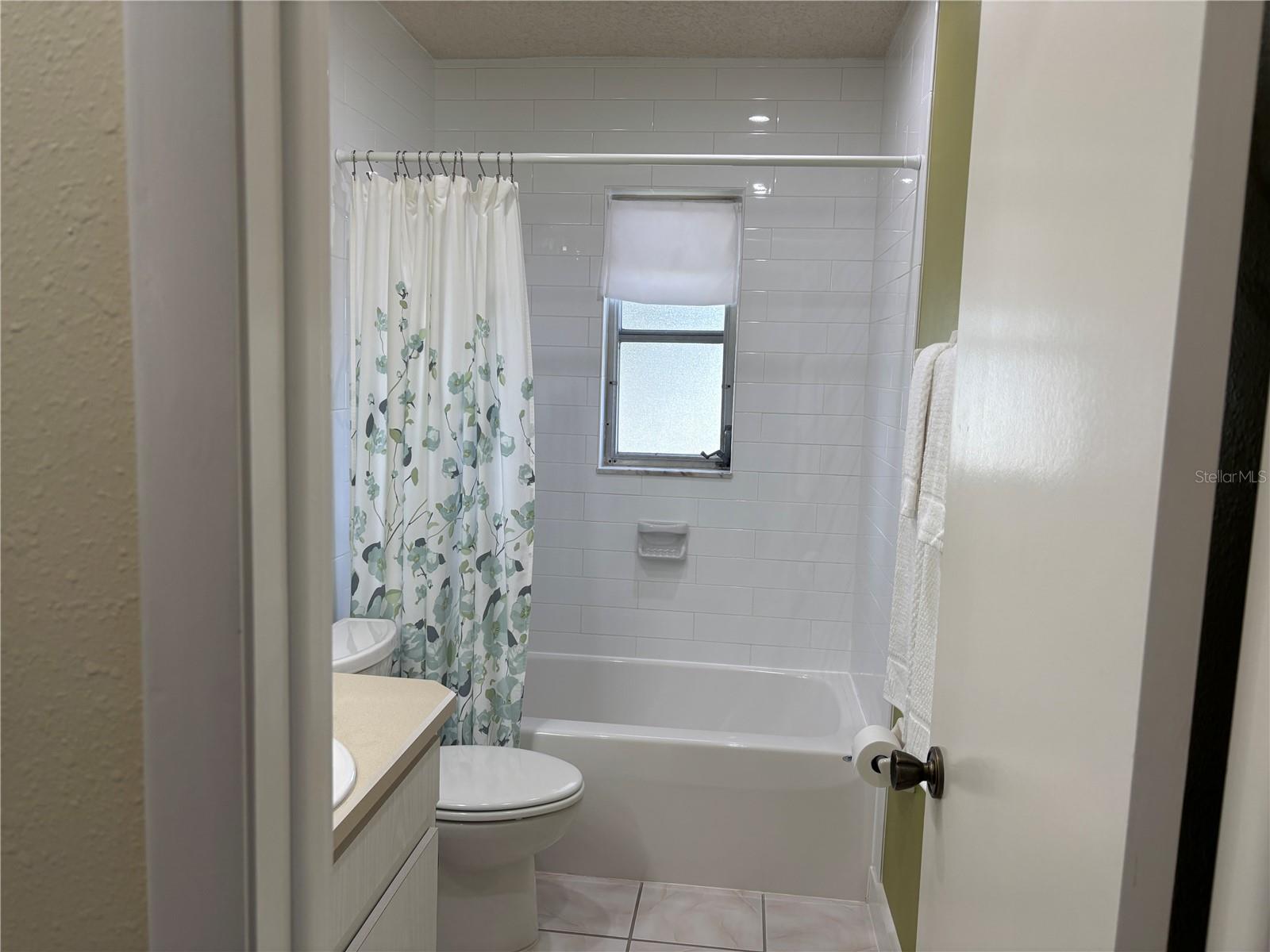 CORTEZ VILLAS CONDO 5 PH B - Residential